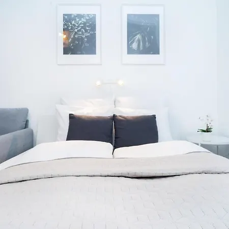Ideal New In The Center Apartman *