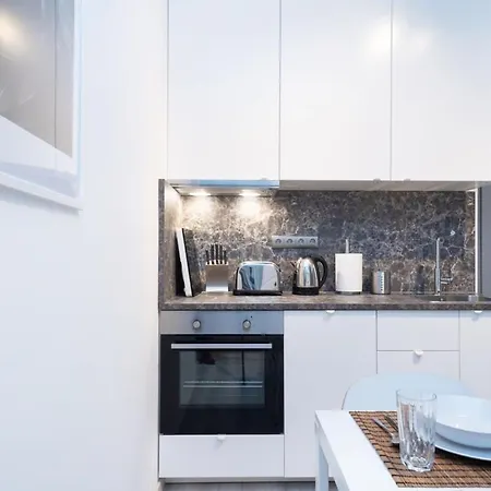 Ideal New In The Center Apartman