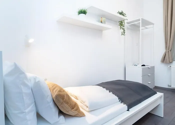 Ideal New In The Center Apartament *